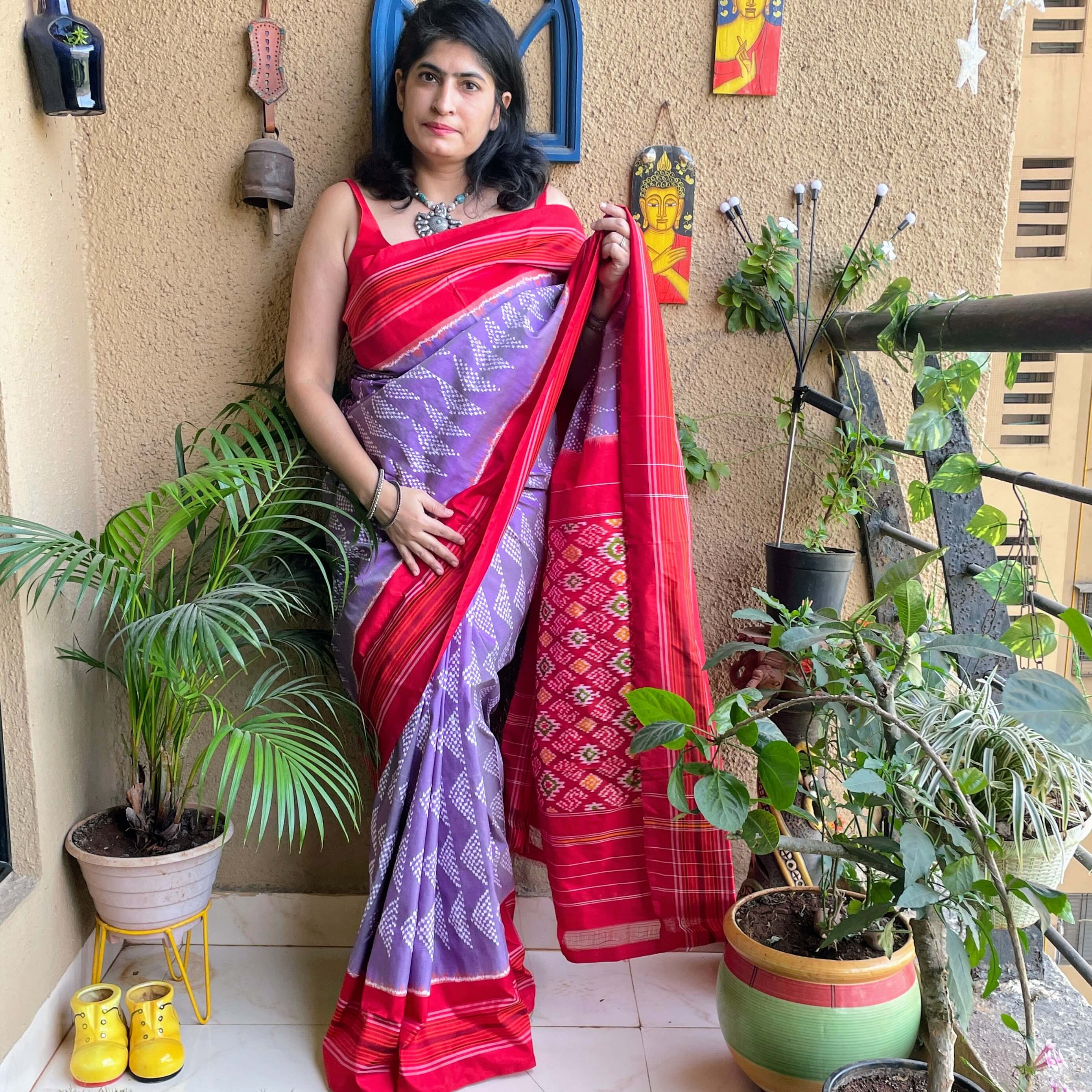 Handloom Pochampally Ikat Soft Silk Saree in Purple and Pink Combinati –  Amythi kanchi Silks
