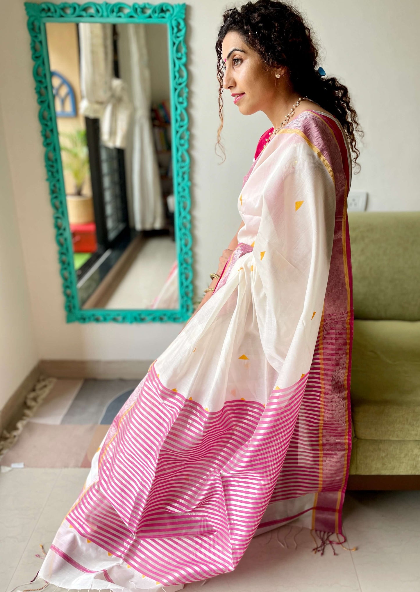 White Pink Maheshwari Saree ~ Rang collection