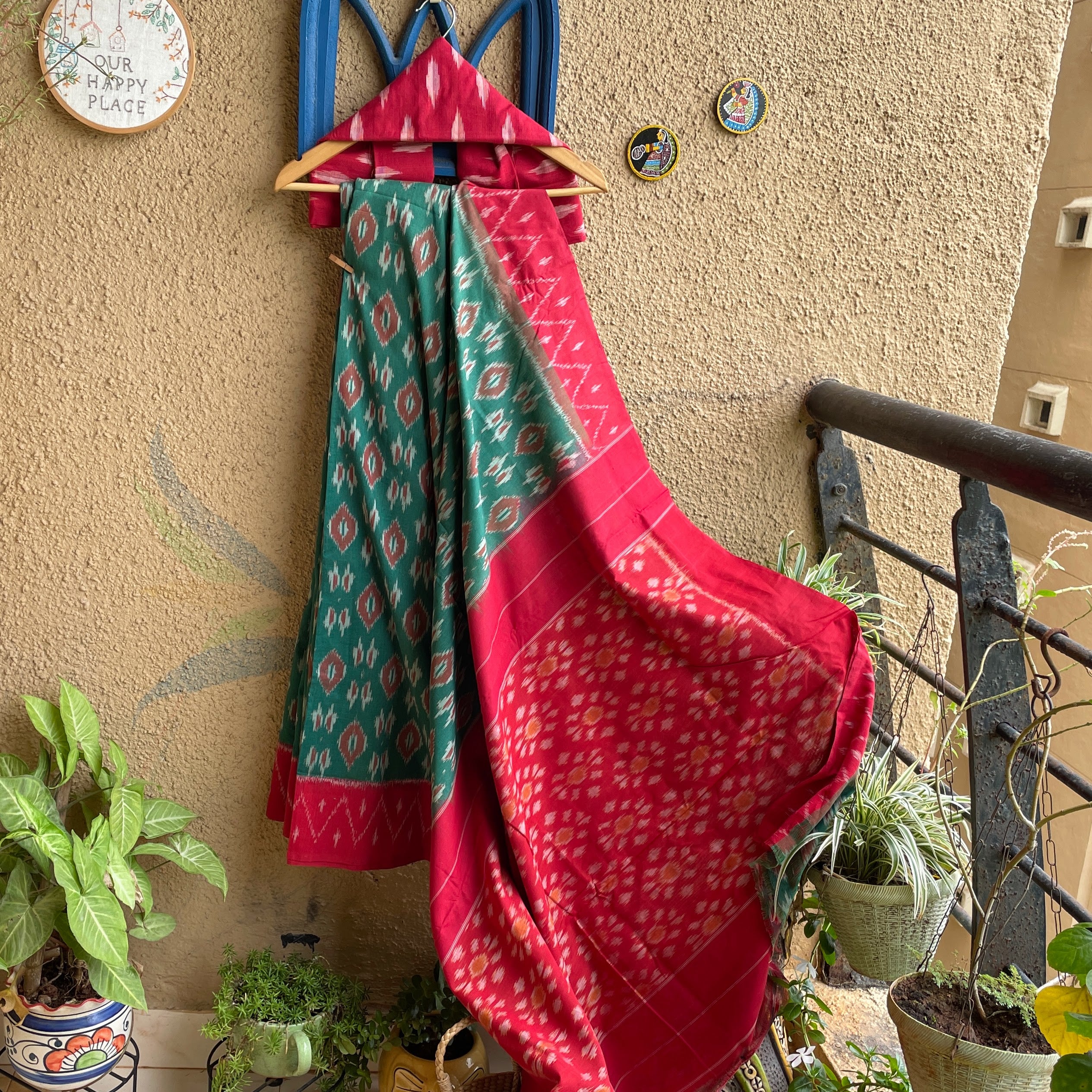 Buy Pochampally ikat fabric sarees online from Kankatala | Kankatala